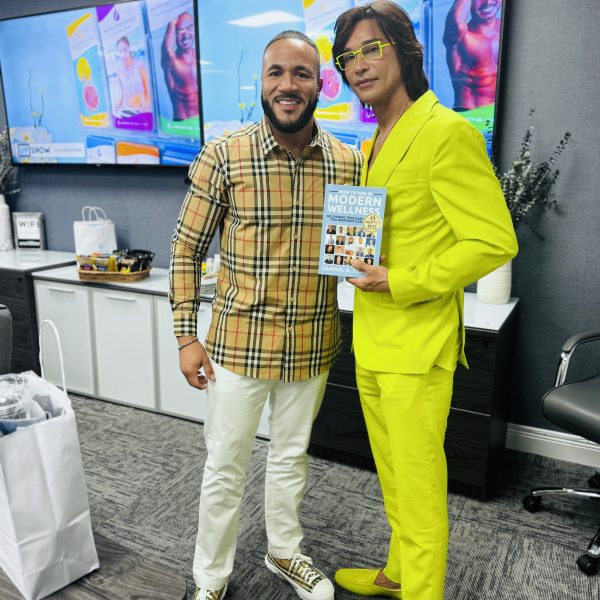 Dr-Shino-Bay-with-Sam-Tejada-Book-How-To-Win-In-Modern-Wellness